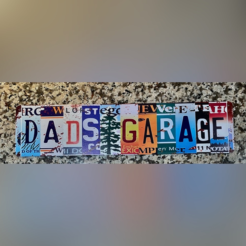 Dad‘s Garage tin metal sign rectangle, colorful distressed NEW